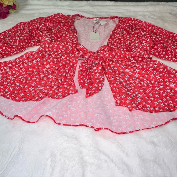 Floral tie front top - Picture 10 of 16